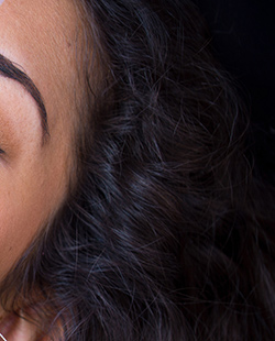 http://www.sabercuidar-online.pt/wp-content/uploads/2016/04/pentear-brushing-estetica-mulher.jpg